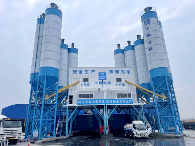 商品混(hun)凝土攪拌站(zhan)冬季施工要(yao)注意幾個問(wen)題